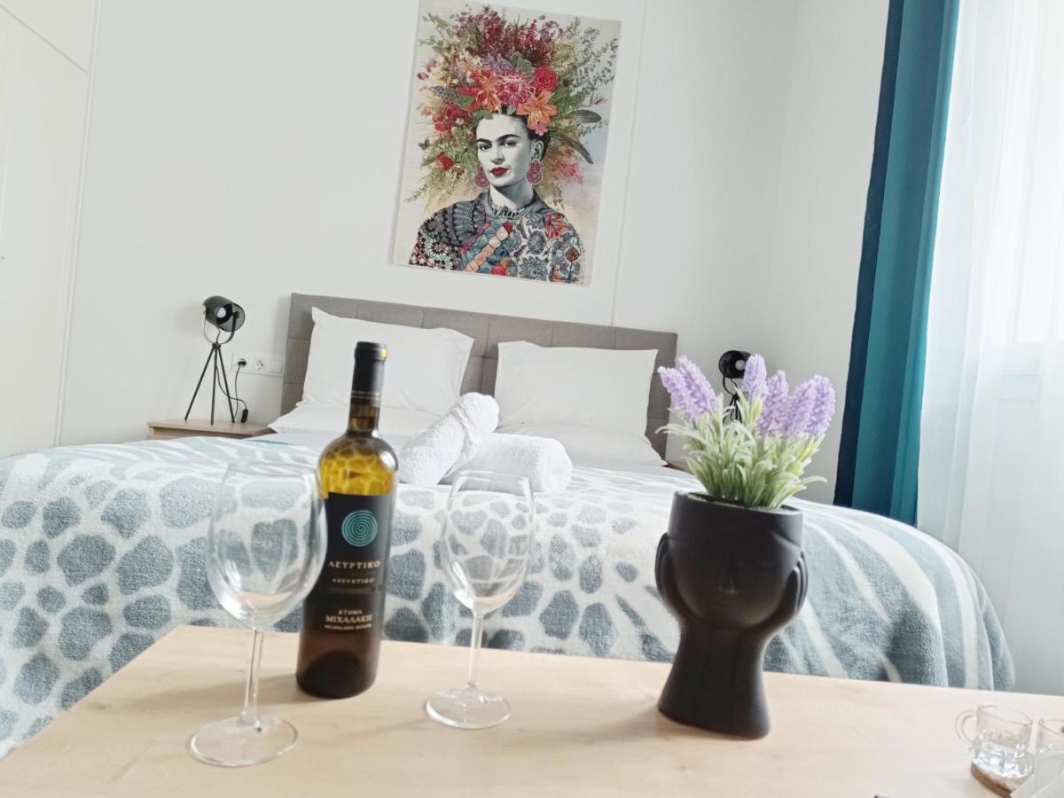 Artzy Petit Apartment Close To The Center Ираклион Экстерьер фото