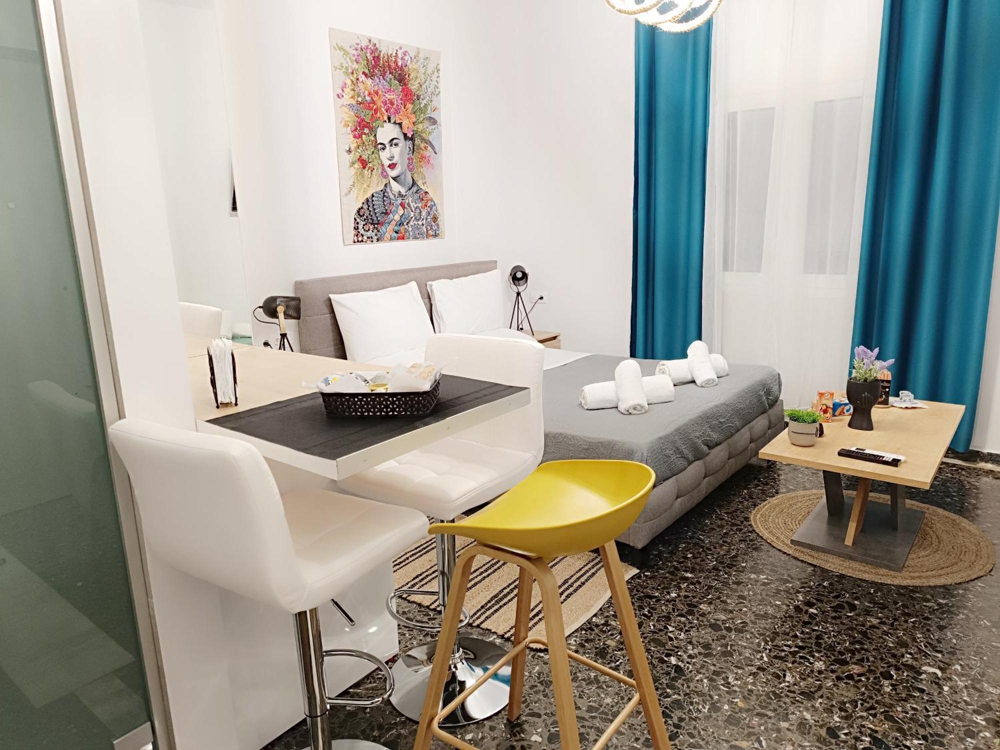 Artzy Petit Apartment Close To The Center Ираклион Экстерьер фото